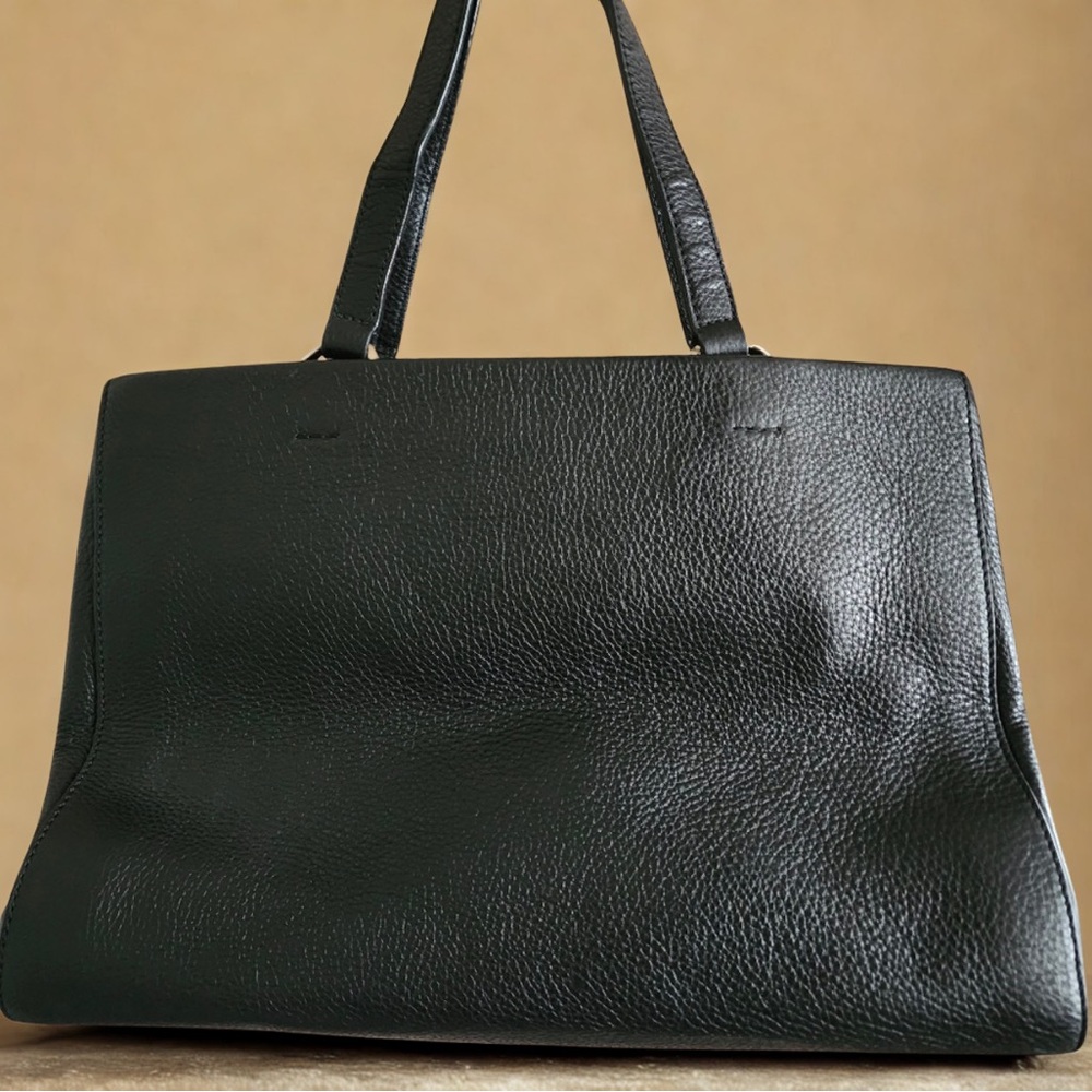 Marc Jacobs Maveric Leather Tote $595 - Picture 2 of 3